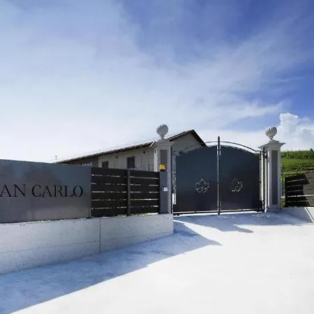 Dimora San Carlo شقة *